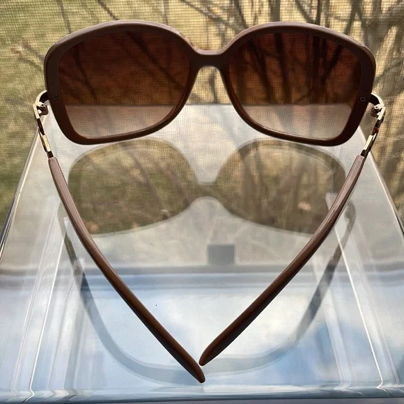 Sunglasses - Picture 4 of 6